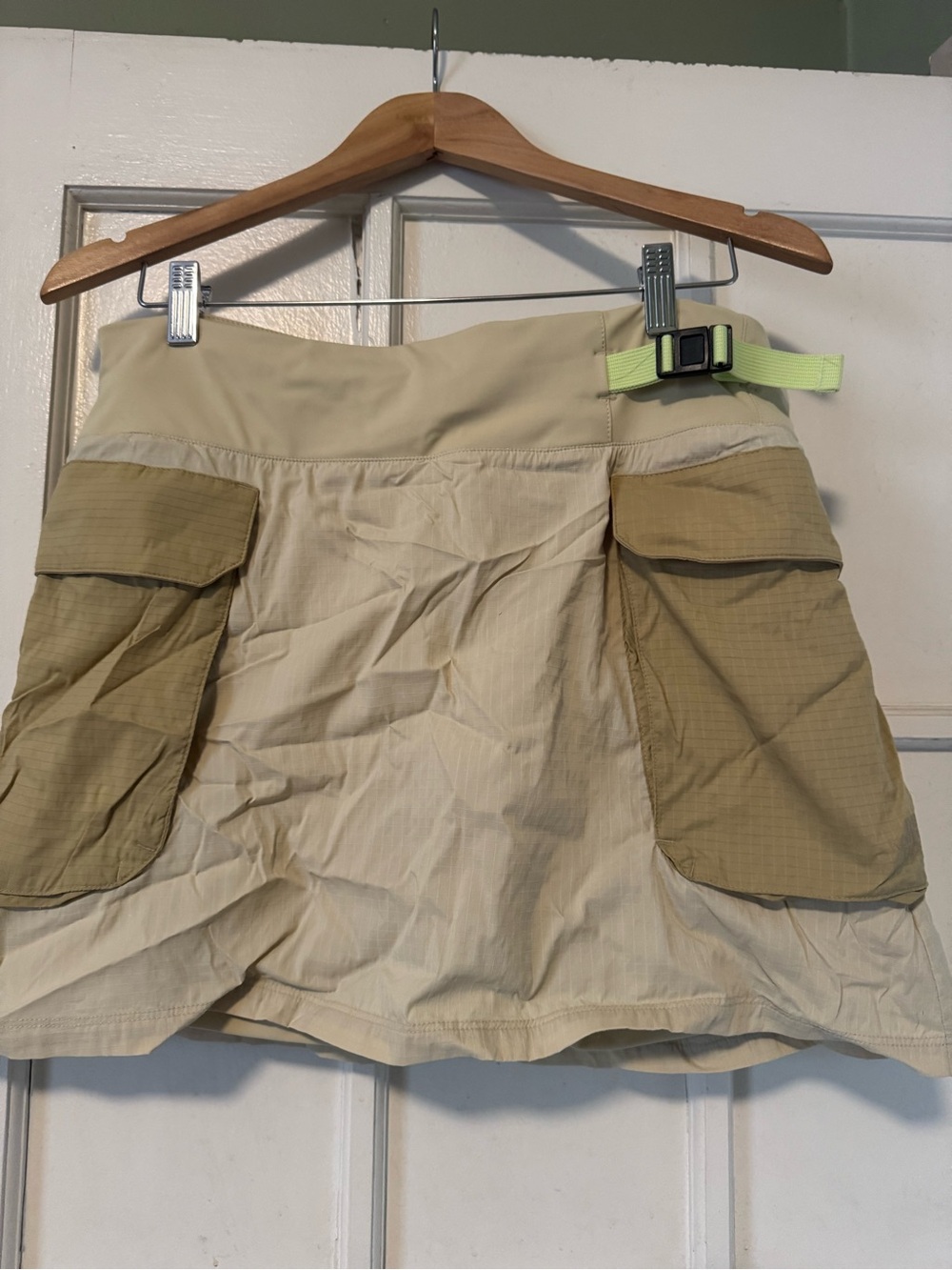 Beige Utility Pocket Skort with Lime Accent